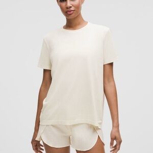 NWT Lululemon Swiftly Relaxed Short Sleeve Shirt Updated Fit Light Ivory 4 Run